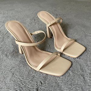 NIB NEW Princess Polly Collaroy Heels, Beige, Women's 7 shoes